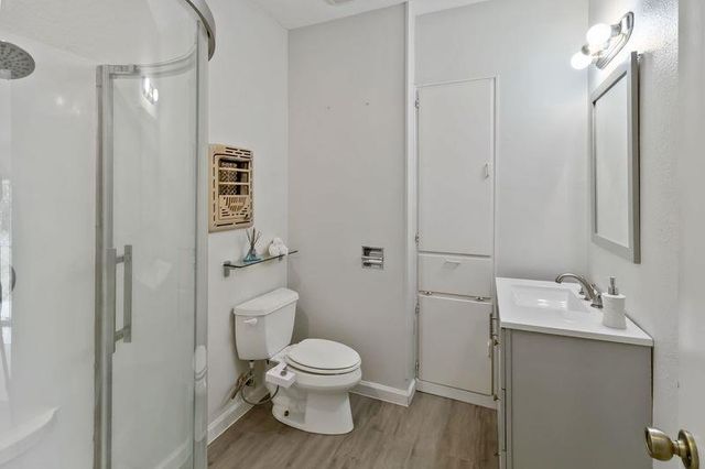 605 W 11th ST, Elgin, TX 78621