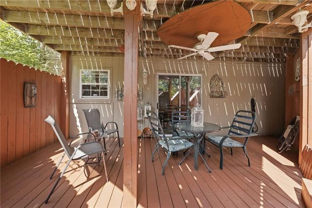 128 N Highland Drive, Raymore, MO 64083