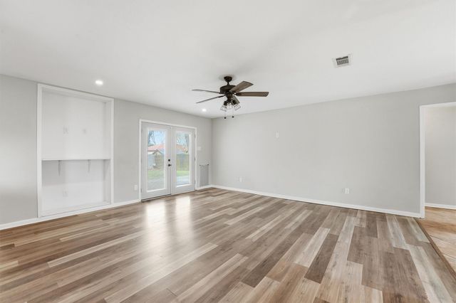 12675 Lake Conroe Hills Drive, Willis, TX 77318