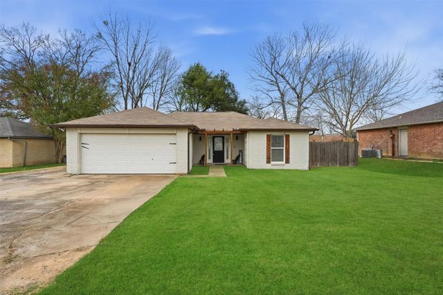 12675 Lake Conroe Hills Drive, Willis, TX 77318