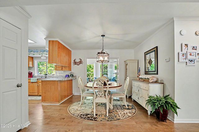 503 Groves Point Drive, Hampstead, NC 28443