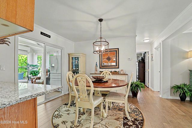 503 Groves Point Drive, Hampstead, NC 28443