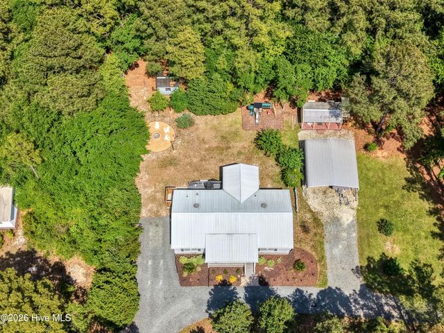 503 Groves Point Drive, Hampstead, NC 28443