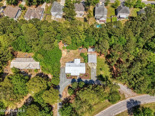 503 Groves Point Drive, Hampstead, NC 28443
