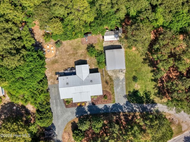 503 Groves Point Drive, Hampstead, NC 28443