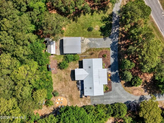 503 Groves Point Drive, Hampstead, NC 28443