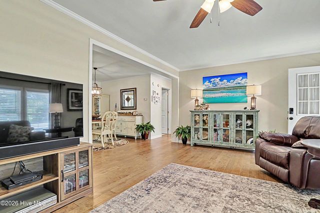 503 Groves Point Drive, Hampstead, NC 28443