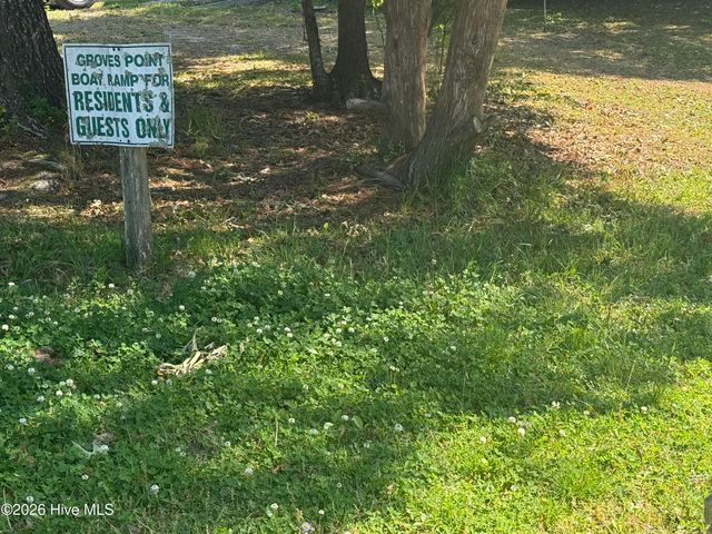 503 Groves Point Drive, Hampstead, NC 28443