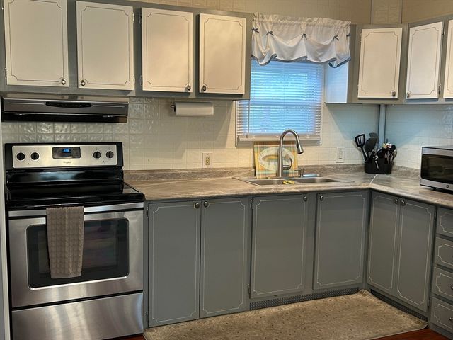 6 Forestdale Drive, Halifax, MA 02338