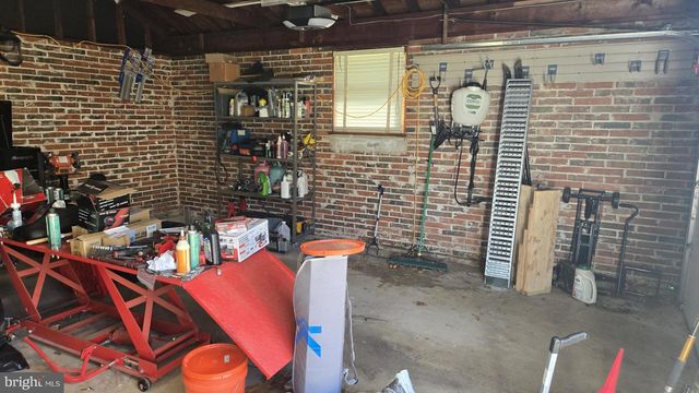 18 HOOD DR, Bridgeton, NJ 08302