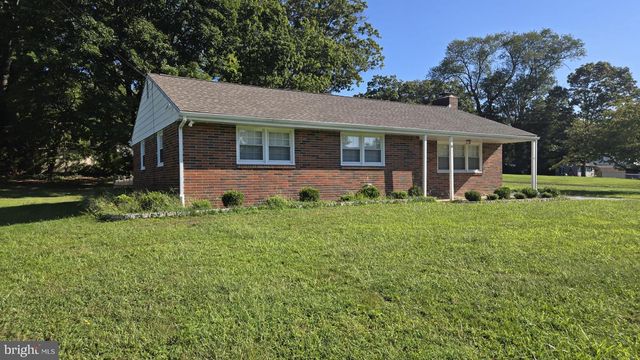 18 HOOD DR, Bridgeton, NJ 08302