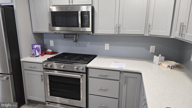18 HOOD DR, Bridgeton, NJ 08302