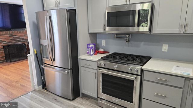 18 HOOD DR, Bridgeton, NJ 08302