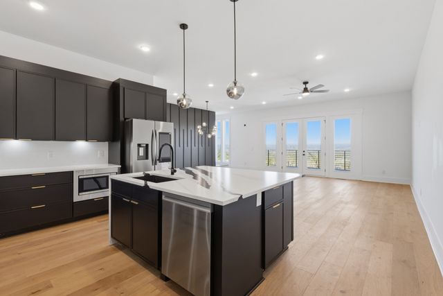 6029 Hill Circle, Nashville, TN 37209