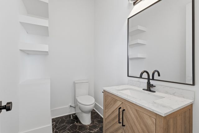 6029 Hill Circle, Nashville, TN 37209