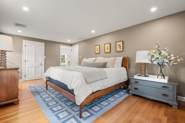 256 Robbins St, Milton, MA 02186