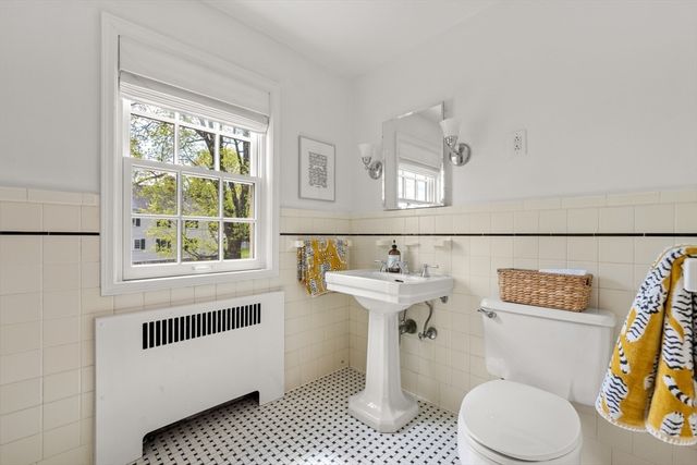 256 Robbins St, Milton, MA 02186