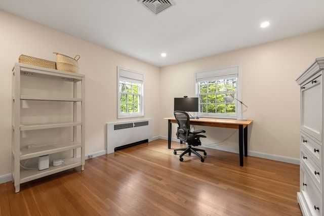 256 Robbins St, Milton, MA 02186