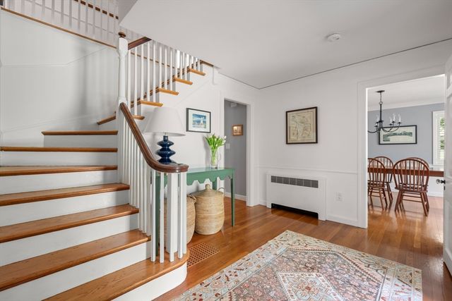 256 Robbins St, Milton, MA 02186