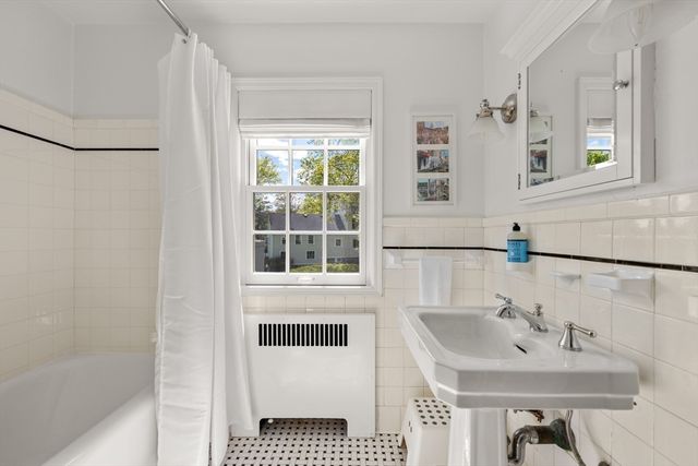 256 Robbins St, Milton, MA 02186