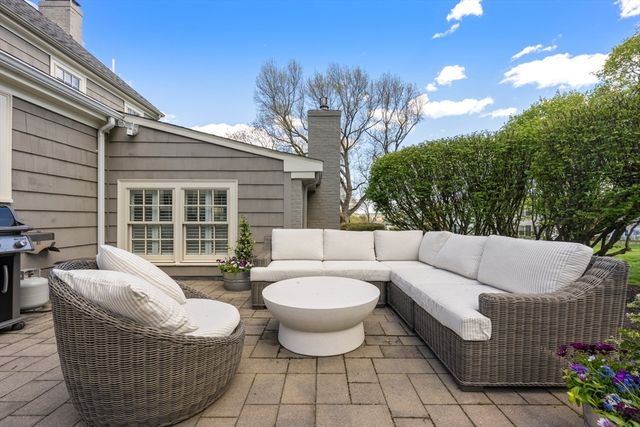 256 Robbins St, Milton, MA 02186