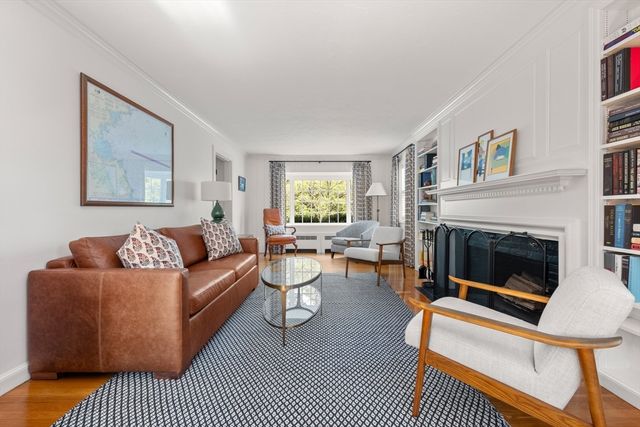256 Robbins St, Milton, MA 02186