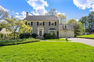 256 Robbins St, Milton, MA 02186