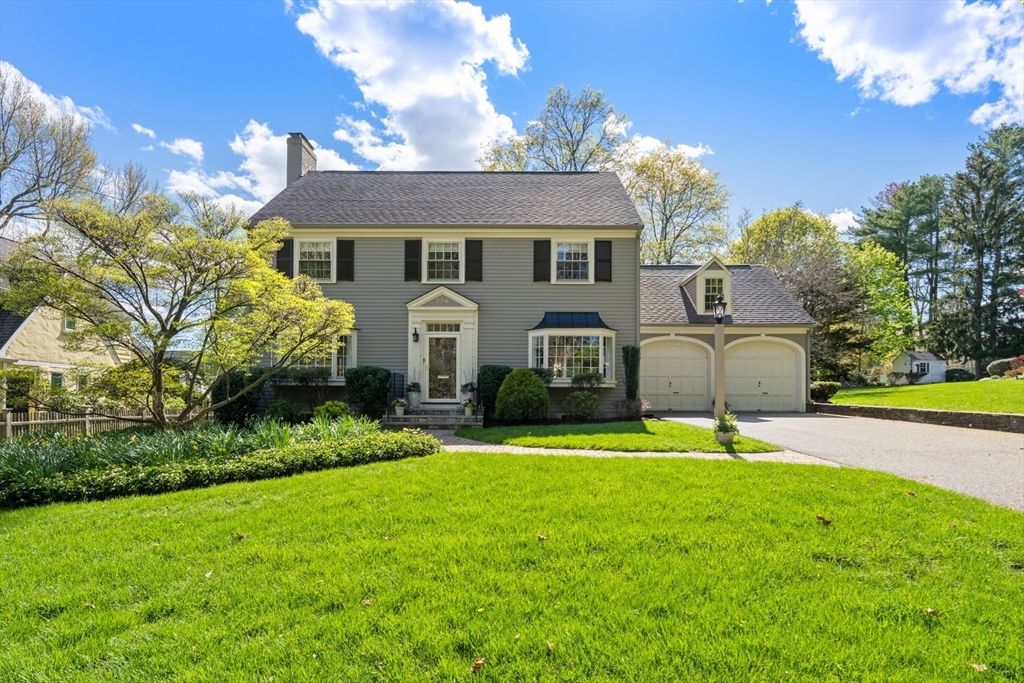 256 Robbins St, Milton, MA 02186