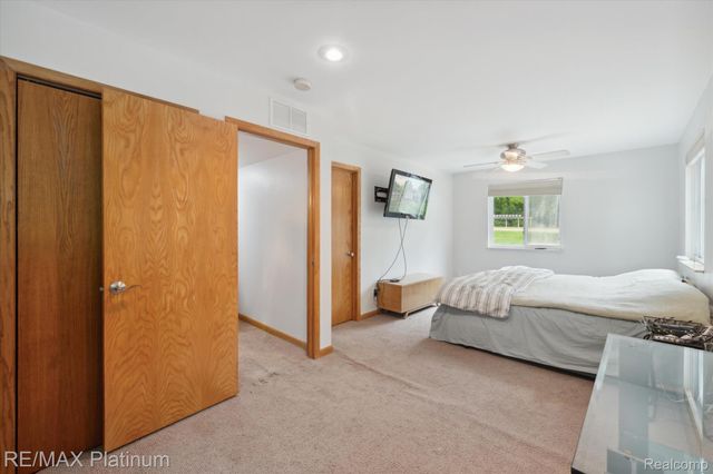 11520 WEIMAN Drive, Putnam Twp, MI 48169