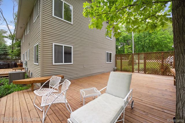 11520 WEIMAN Drive, Putnam Twp, MI 48169