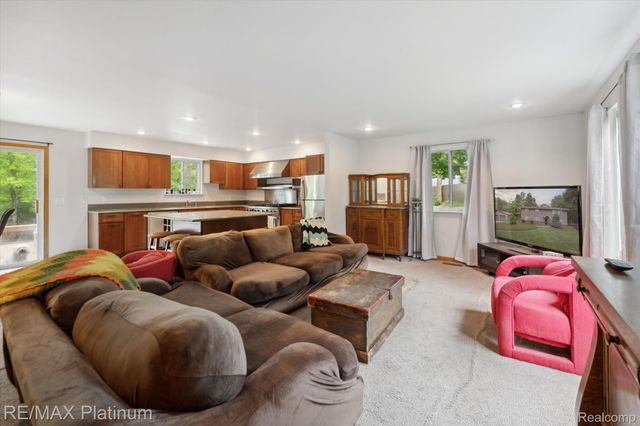 11520 WEIMAN Drive, Putnam Twp, MI 48169