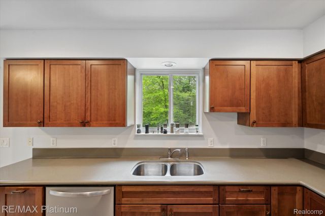 11520 WEIMAN Drive, Putnam Twp, MI 48169