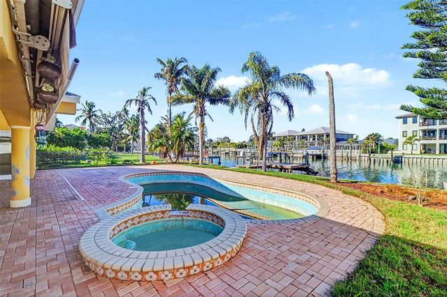 15918 REDINGTON DRIVE, Redington Beach, FL 33708