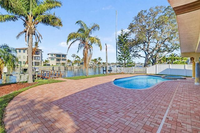 15918 REDINGTON DRIVE, Redington Beach, FL 33708