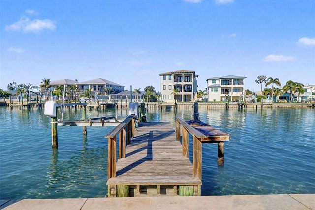 15918 REDINGTON DRIVE, Redington Beach, FL 33708