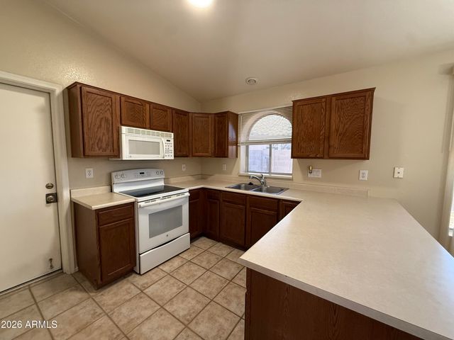 12742 W MONTE VISTA Road, Avondale, AZ 85392