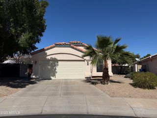 12742 W MONTE VISTA Road, Avondale, AZ 85392