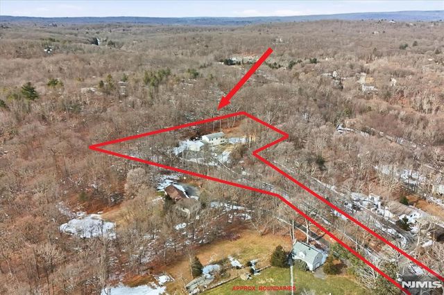 611 Snake Den Road, West Milford, NJ 07480