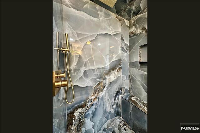 611 Snake Den Road, West Milford, NJ 07480