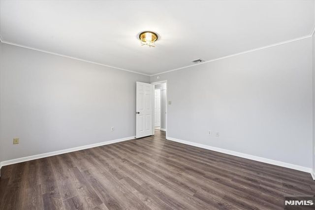 611 Snake Den Road, West Milford, NJ 07480