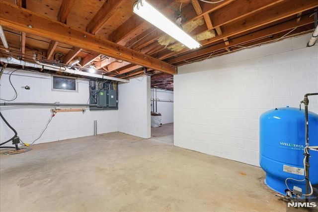 611 Snake Den Road, West Milford, NJ 07480