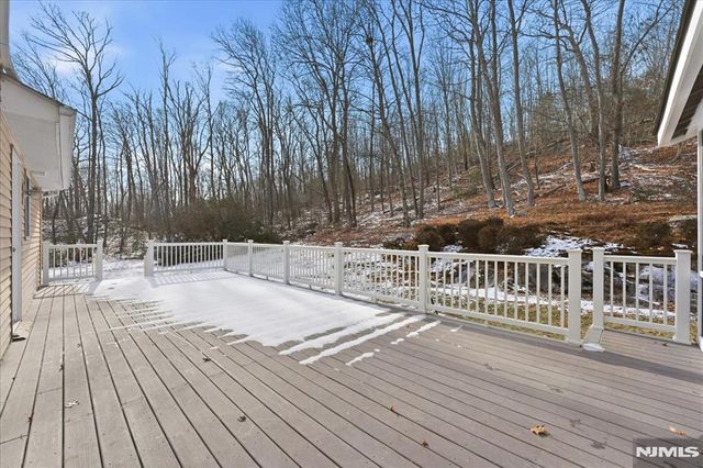 611 Snake Den Road, West Milford, NJ 07480