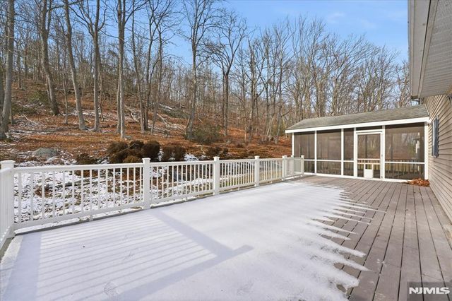 611 Snake Den Road, West Milford, NJ 07480