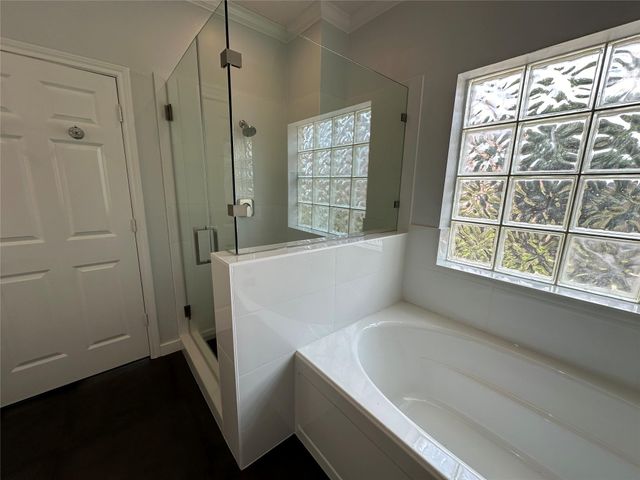 6835 Staffordshire Street, Houston, TX 77030