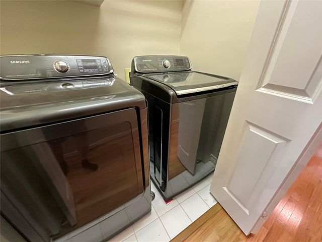 6835 Staffordshire Street, Houston, TX 77030