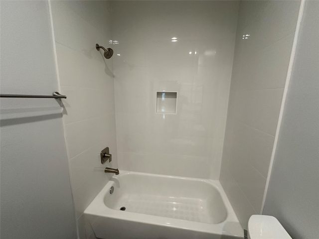 6835 Staffordshire Street, Houston, TX 77030