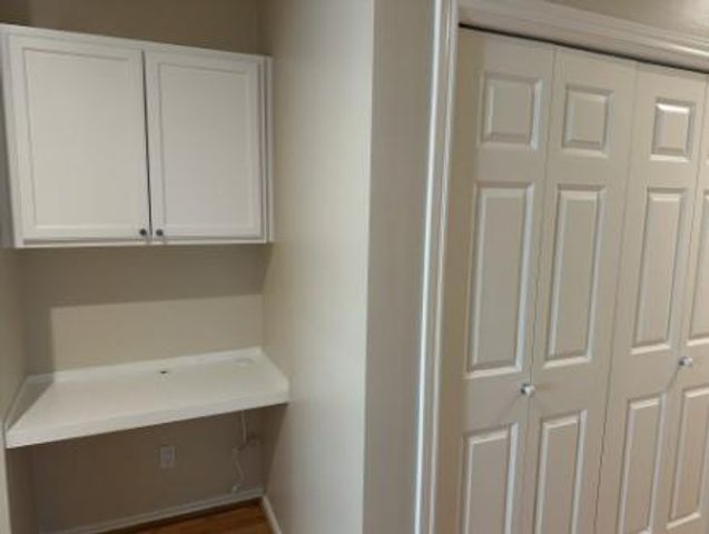 6835 Staffordshire Street, Houston, TX 77030