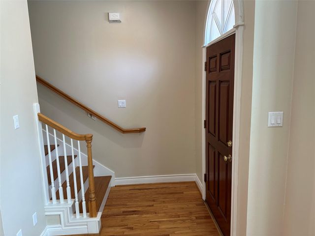 6835 Staffordshire Street, Houston, TX 77030