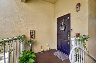 120 Jacaranda Country Club Dr 205, Plantation, FL 33324