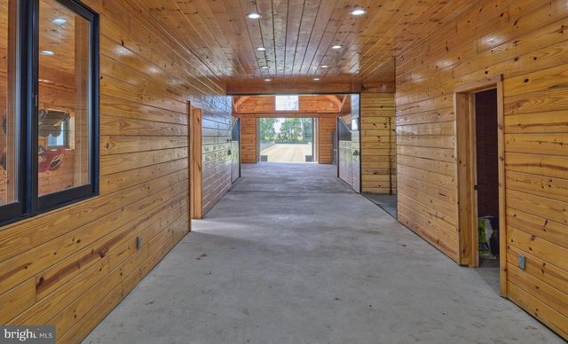 101 HARBOURTON WOODSVILLE RD, Pennington, NJ 08534